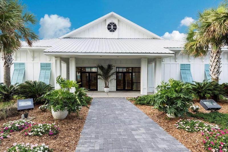 Island House Hotel Orange Beach - A Doubletree By Hilton Exterior photo